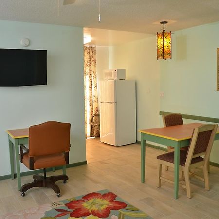Sandpiper Springs Retreat & Spa Дезерт-Хот-Спрингс Экстерьер фото