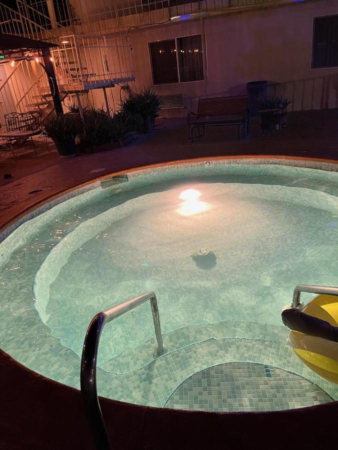 Sandpiper Springs Retreat & Spa Дезерт-Хот-Спрингс Экстерьер фото